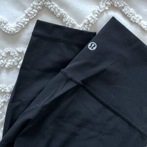 Wunder under lululemon leggings 25” size 4